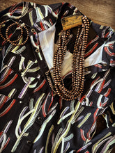 Load image into Gallery viewer, PEARL SNAP CACTUS TOP~BLACK 🌵