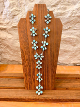 Load image into Gallery viewer, GOLDEN HILLS CLUSTER LARIAT 🩵
