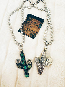 TURQUOISE CACTUS ROSE NECKLACE 🌵