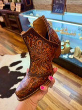 Load image into Gallery viewer, HAND TOOLED BOOTS 🌵
