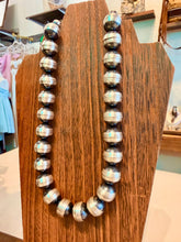 Load image into Gallery viewer, HANDMADE NAVAJO PEARLS✨
