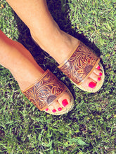 Load image into Gallery viewer, HAND TOOLED LEATHER WEDGES 🤠
