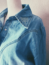 Load image into Gallery viewer, BOOT STITCH DENIM TOP 🤠
