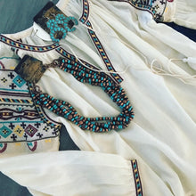 Load image into Gallery viewer, Embroidered tassel top~Cream
