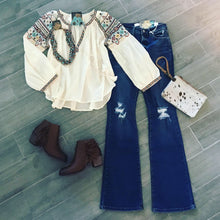 Load image into Gallery viewer, Embroidered tassel top~Cream
