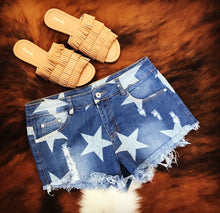 Load image into Gallery viewer, STAR DENIM CUT OFF SHORTS~MEDIUM WASH🌟
